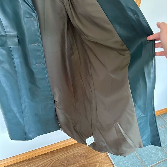 DEPT. ANONYM Women’s Forest Evergreen Vegan Leather Pinch Pleat Trench Coat - Picture 12 of 16